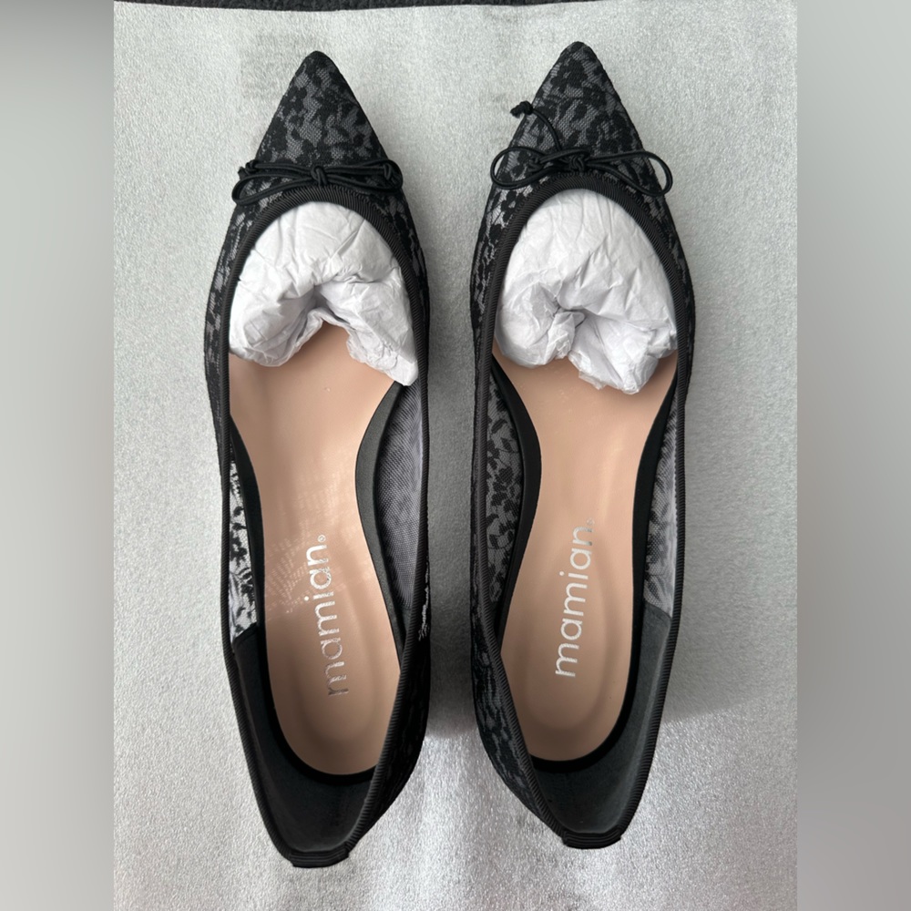 Brand New Cap Toe Flats Bow in Black Embroidery Size US 6.5 Made in Japan